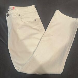 Cabi Kick It Crop white jeans size 6